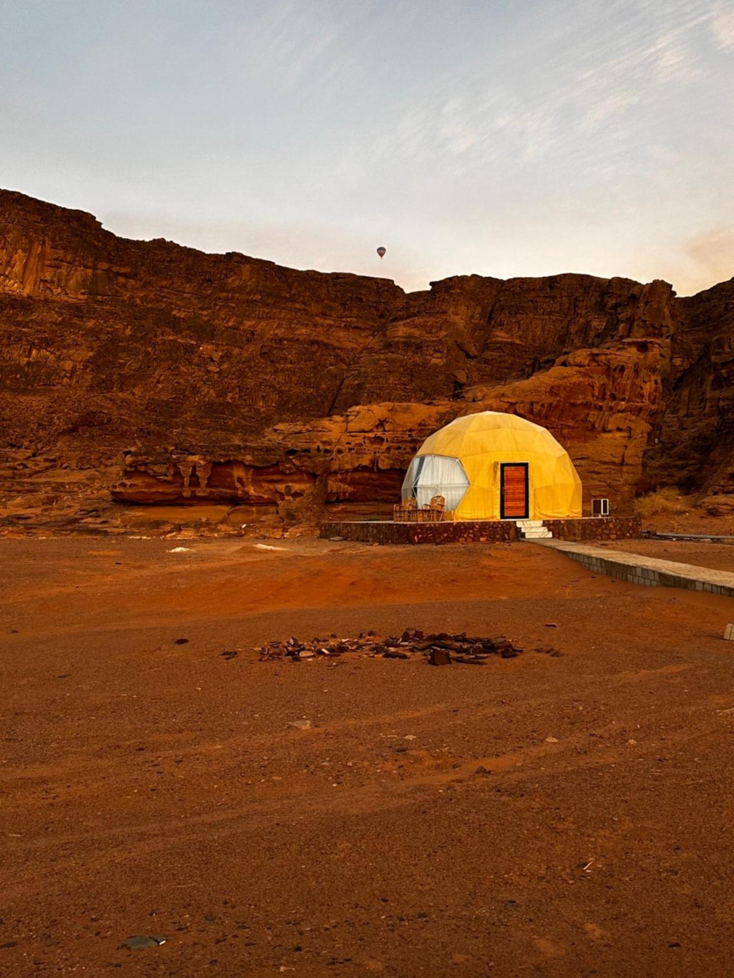 Night Magic Camp Hotel Wadi Rum Exterior foto